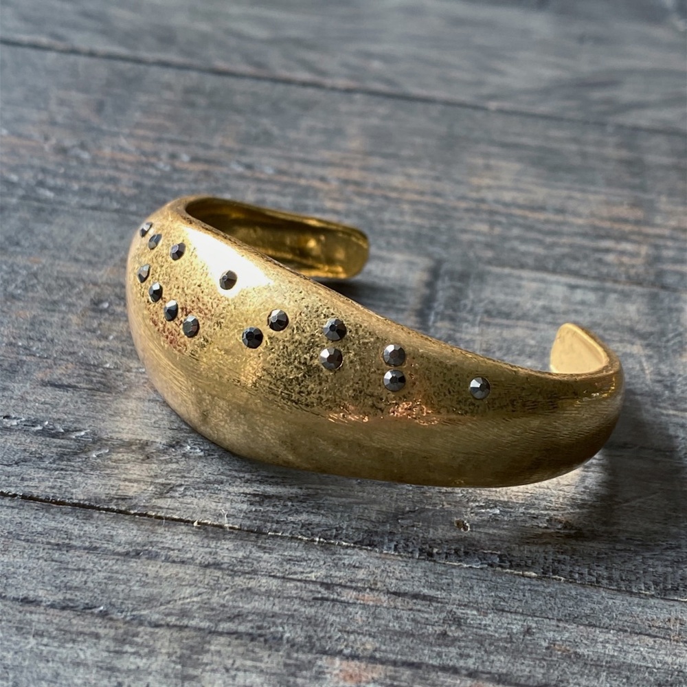 NEW Brushed Gold & Gunmetal Black Crystal Cuff Bracelet - Picture 2 of 8